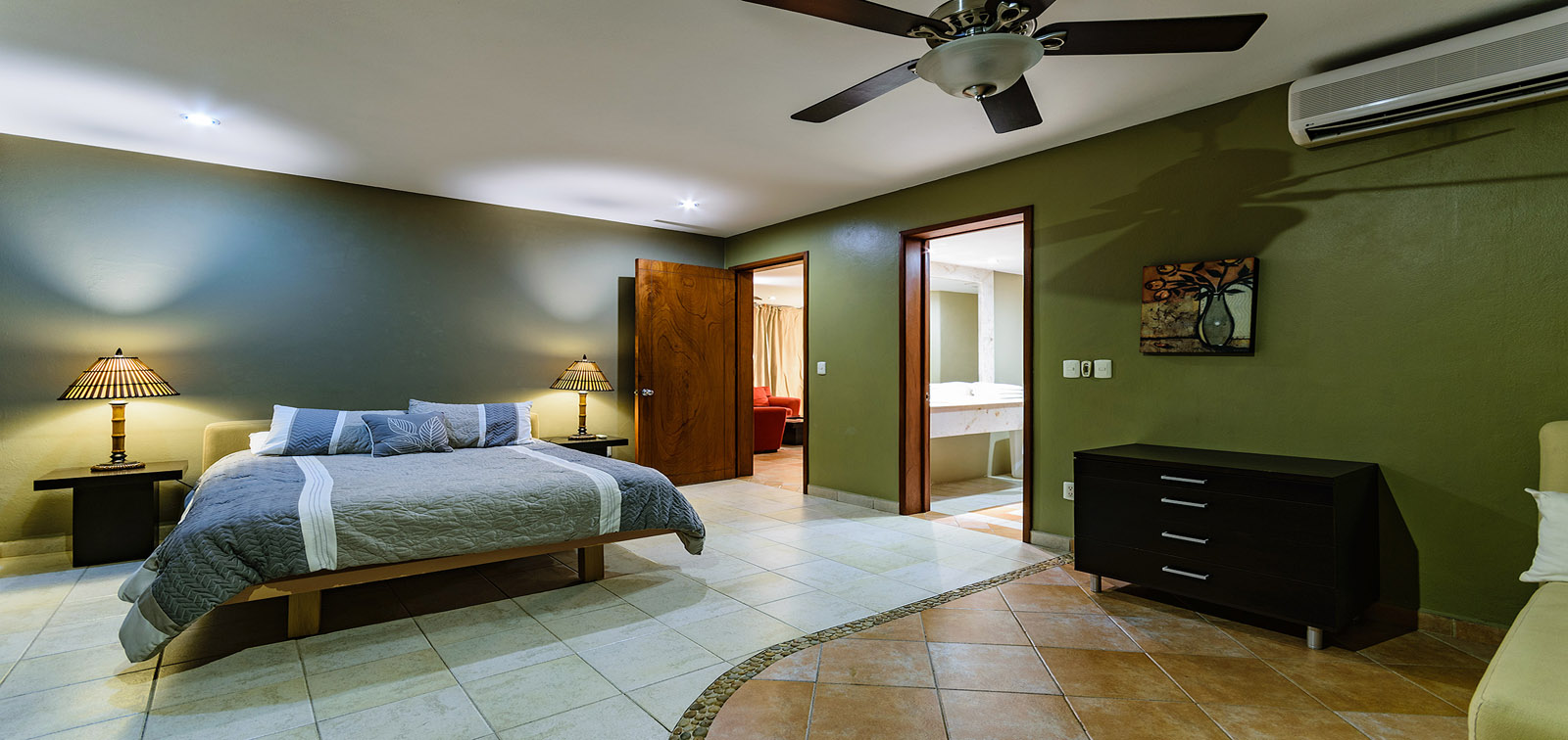 Residencias Reef 8180 — property photograph 1