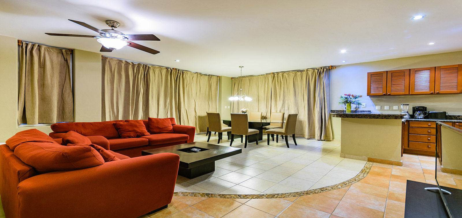 Residencias Reef 8180 — property photograph 2
