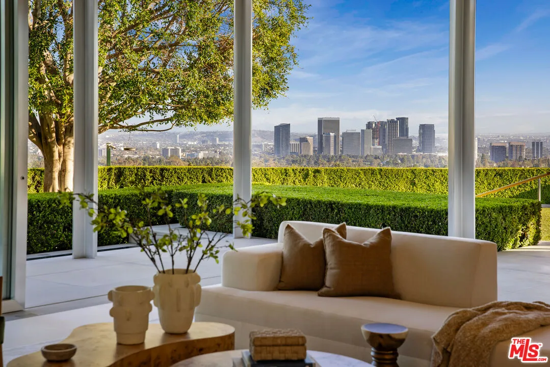 The Angelo Estate 16 Bedrooms Luxury Villa For Sale — property photograph 10