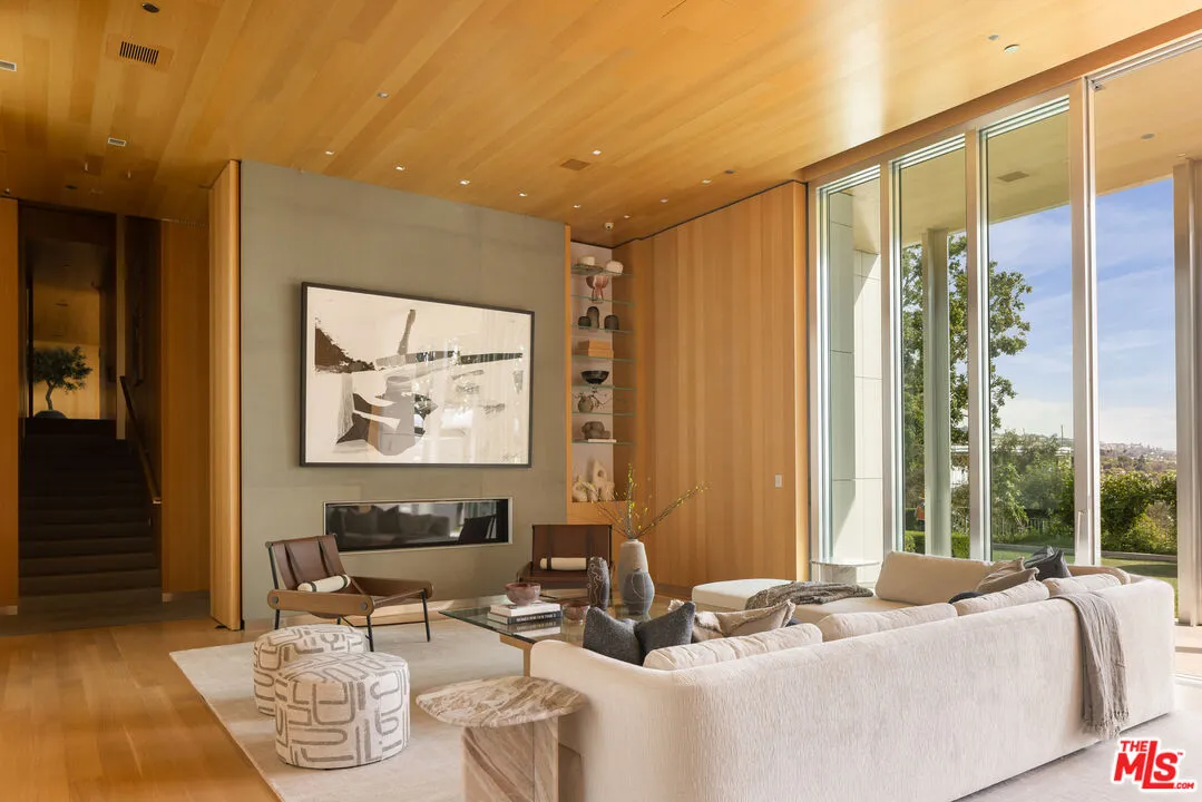 The Angelo Estate 16 Bedrooms Luxury Villa For Sale — property photograph 12