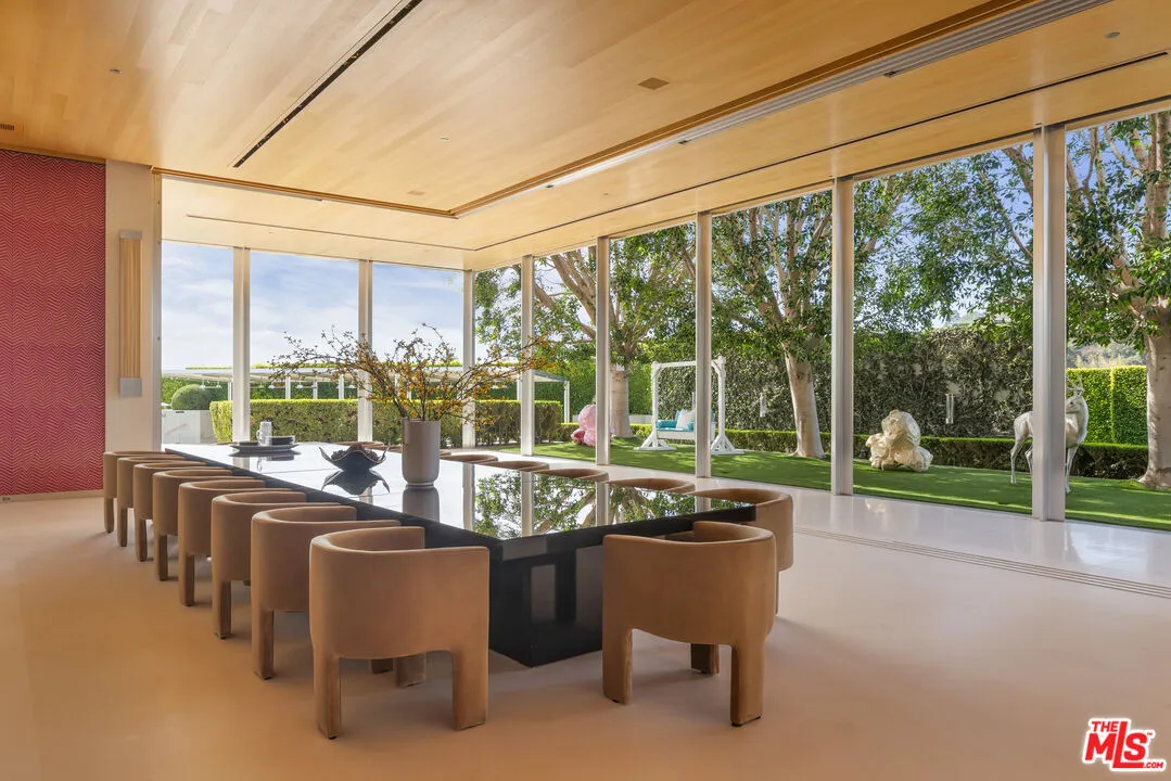 The Angelo Estate 16 Bedrooms Luxury Villa For Sale — property photograph 15