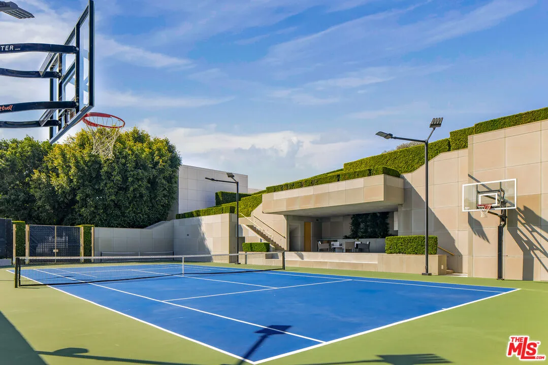 The Angelo Estate 16 Bedrooms Luxury Villa For Sale — property photograph 1