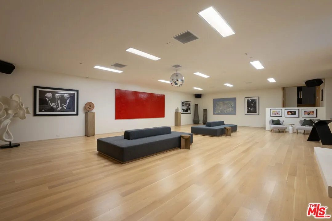 The Angelo Estate 16 Bedrooms Luxury Villa For Sale — property photograph 21