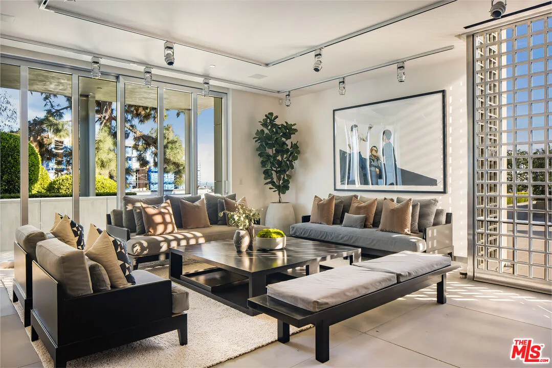 The Angelo Estate 16 Bedrooms Luxury Villa For Sale — property photograph 26