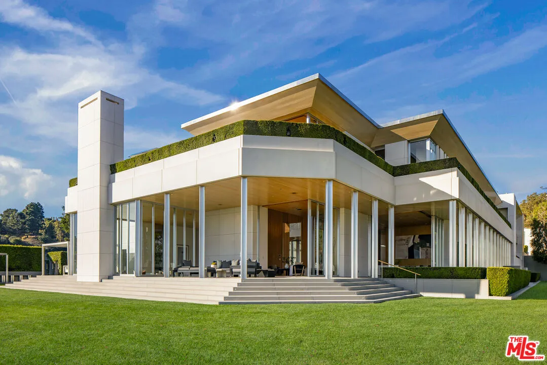 The Angelo Estate 16 Bedrooms Luxury Villa For Sale — property photograph 31