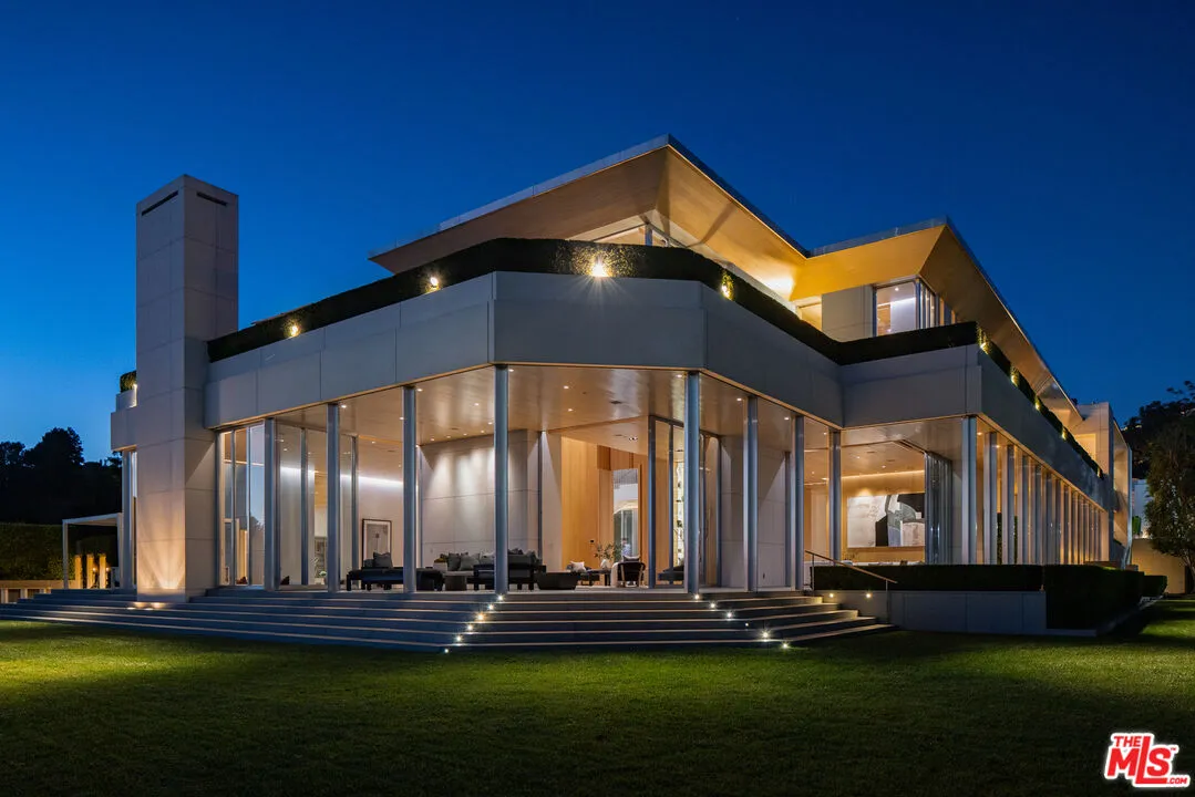 The Angelo Estate 16 Bedrooms Luxury Villa For Sale — property photograph 32