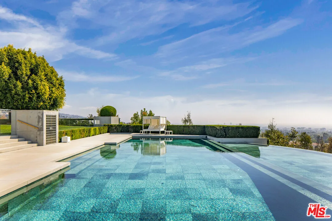 The Angelo Estate 16 Bedrooms Luxury Villa For Sale — property photograph 38
