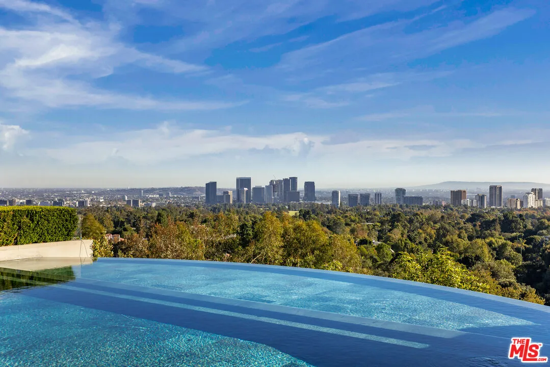 The Angelo Estate 16 Bedrooms Luxury Villa For Sale — property photograph 39