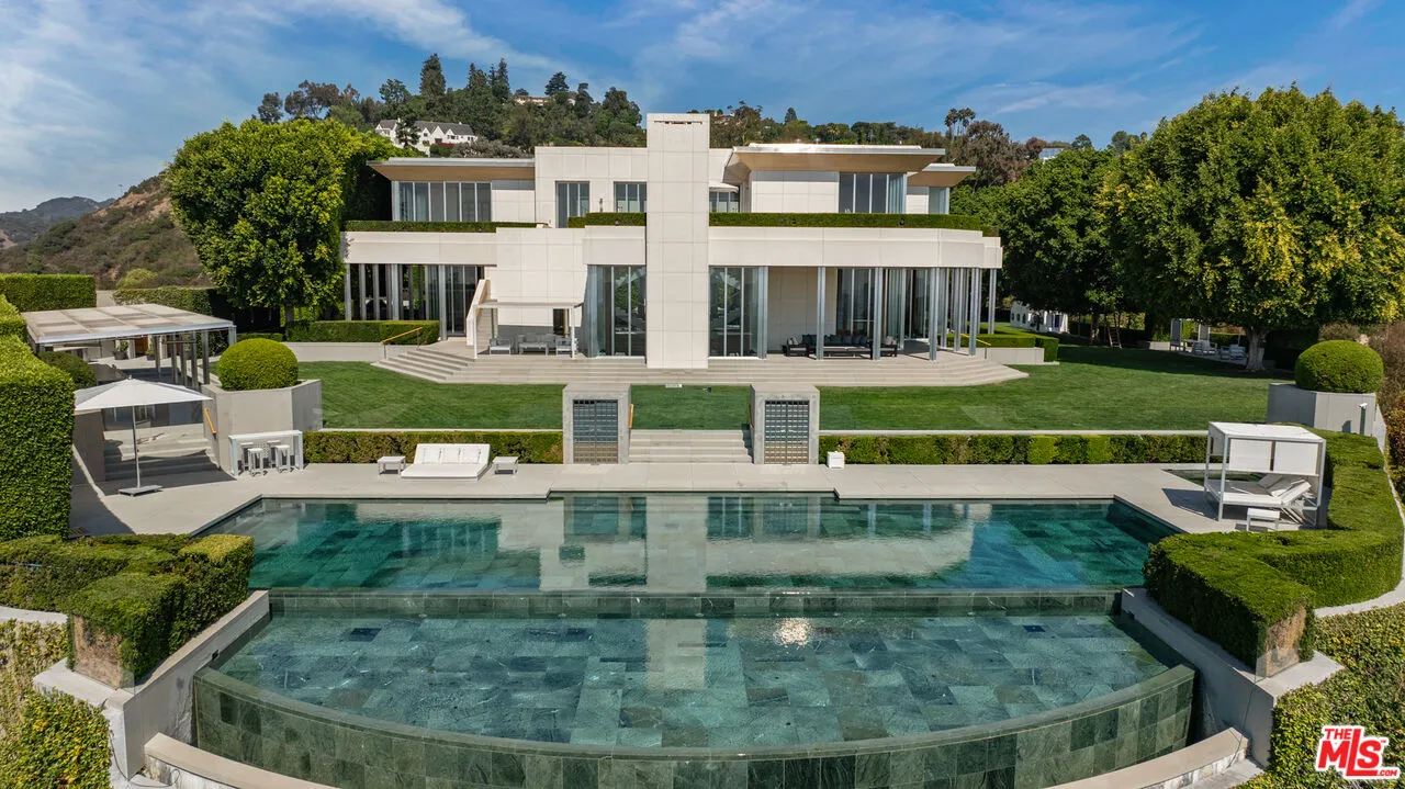 The Angelo Estate 16 Bedrooms Luxury Villa For Sale — property photograph 44