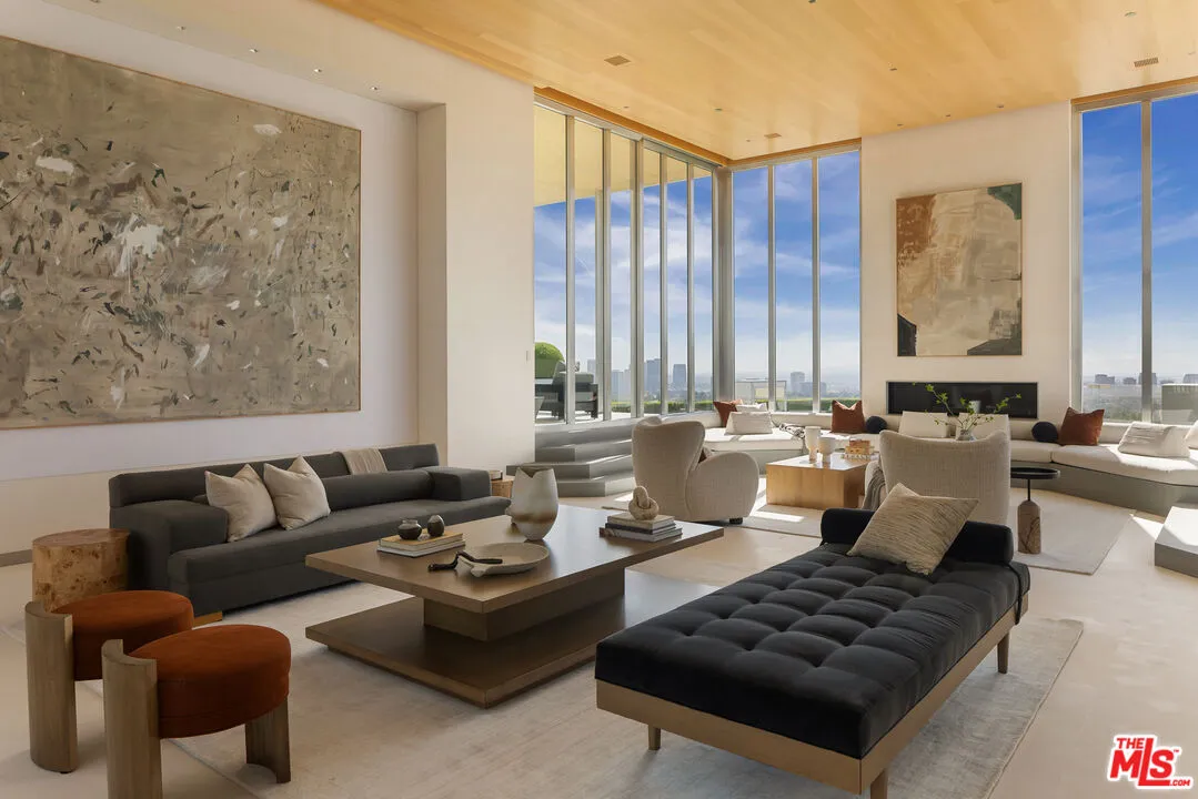 The Angelo Estate 16 Bedrooms Luxury Villa For Sale — property photograph 6