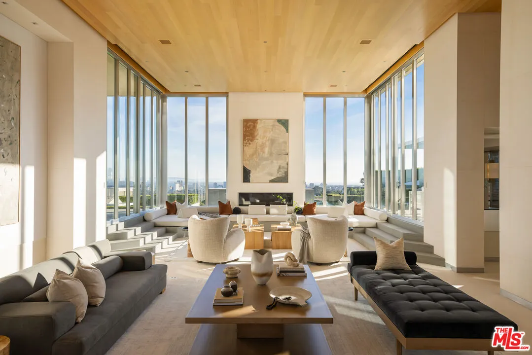 The Angelo Estate 16 Bedrooms Luxury Villa For Sale — property photograph 7