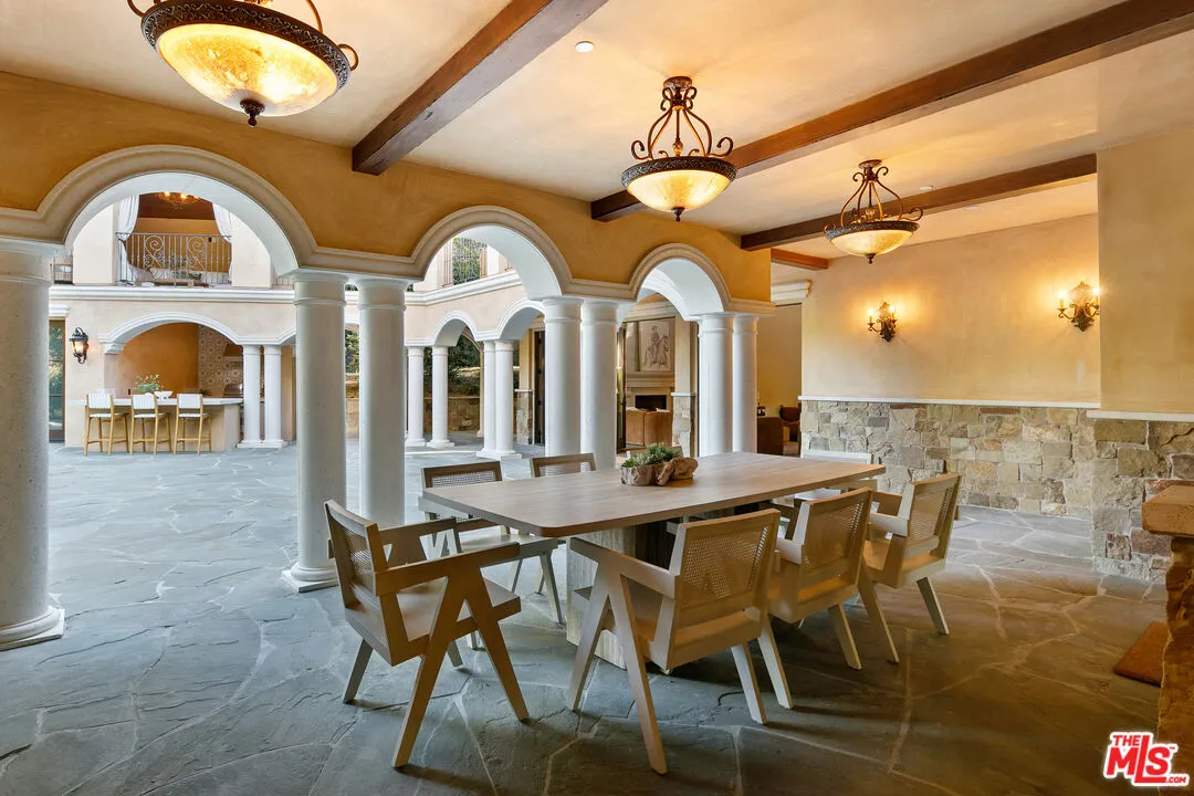 Villa Oeste — property photograph 32